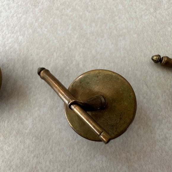 Antique Victorian brass Goofus glass floral cufflinks three buttons set - Picture 5 of 5